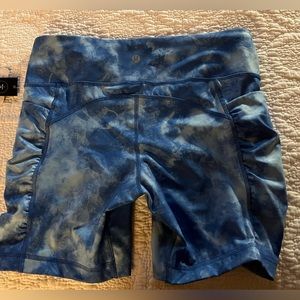 Lululemon shorts — never worn